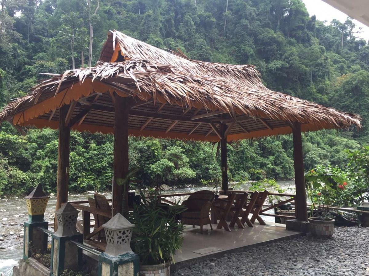 Indra Valley Inn Bukit Lawang Exterior photo