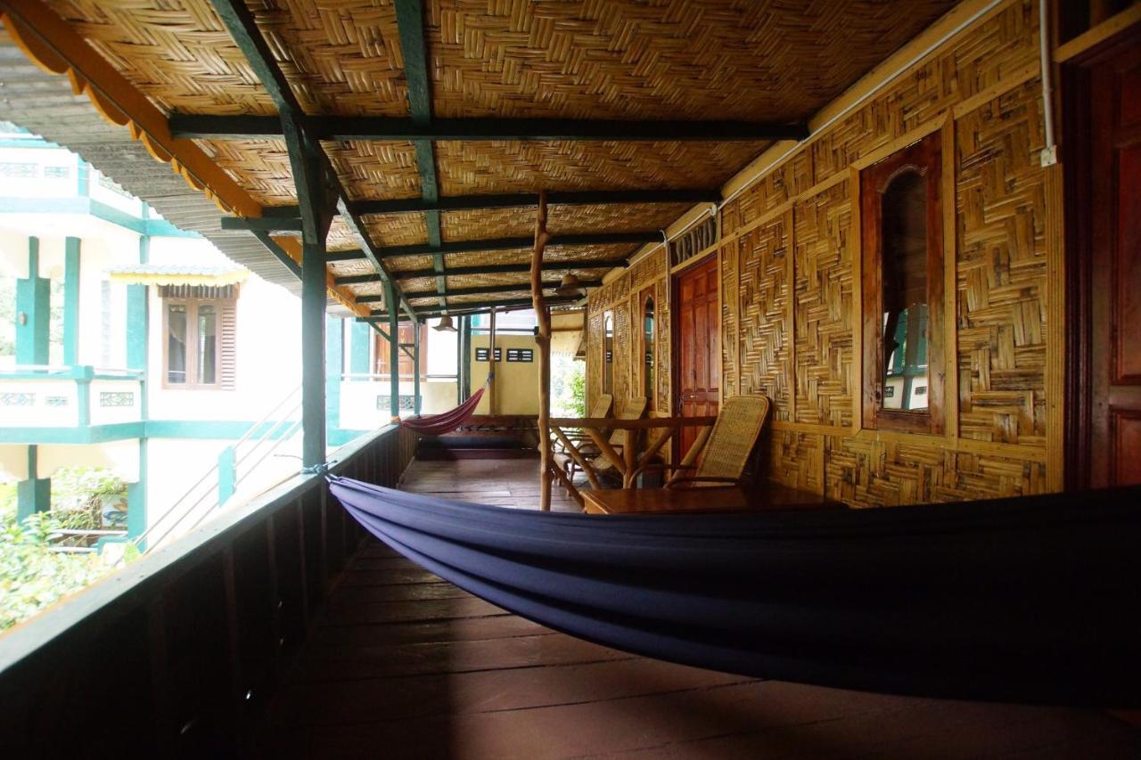 Indra Valley Inn Bukit Lawang Exterior photo